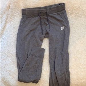nike women’s joggers